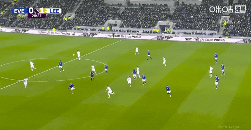 乐鱼电脑版官网-埃弗顿1-1利兹联，巴里破门，贾斯廷建功