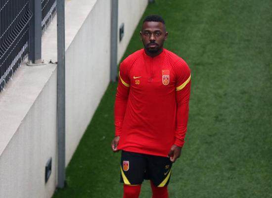 1622391720592082560.jpg 乐鱼体育登录-费南多确认无缘40强赛余下全部比赛 6月2日离队